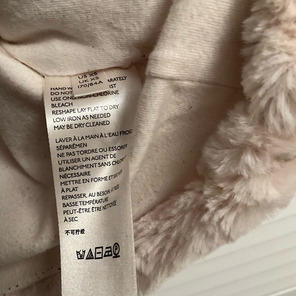 Faux Fur Cream Anthropologie Top - XS - Picture 7 of 8